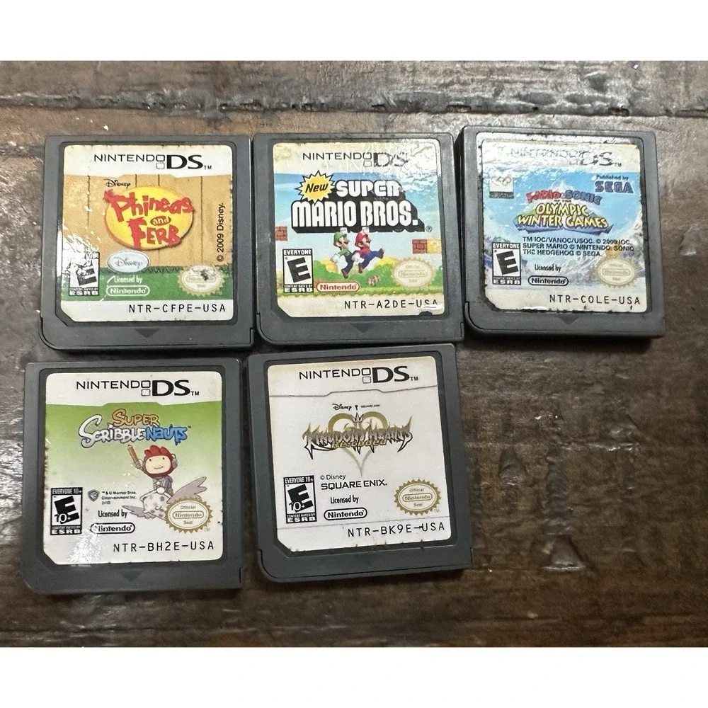 Nintendo 3DS Lot 3 Systems 23 Games Zelda Mario Kart DS 2DS Charger Case
